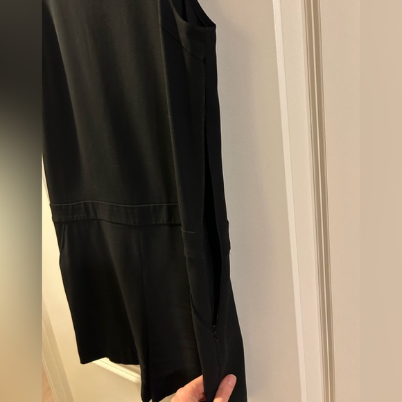 Babaton Open Back Romper - Picture 5 of 5